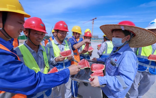 王大真看望慰問田家河項目建設(shè)一線干部職工(圖4)