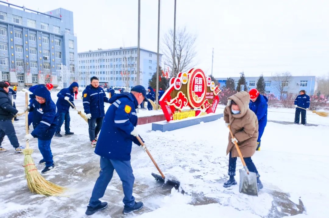 內(nèi)蒙宜化：迎風(fēng)戰(zhàn)雪保安全，勠力同心促生產(chǎn)(圖2)